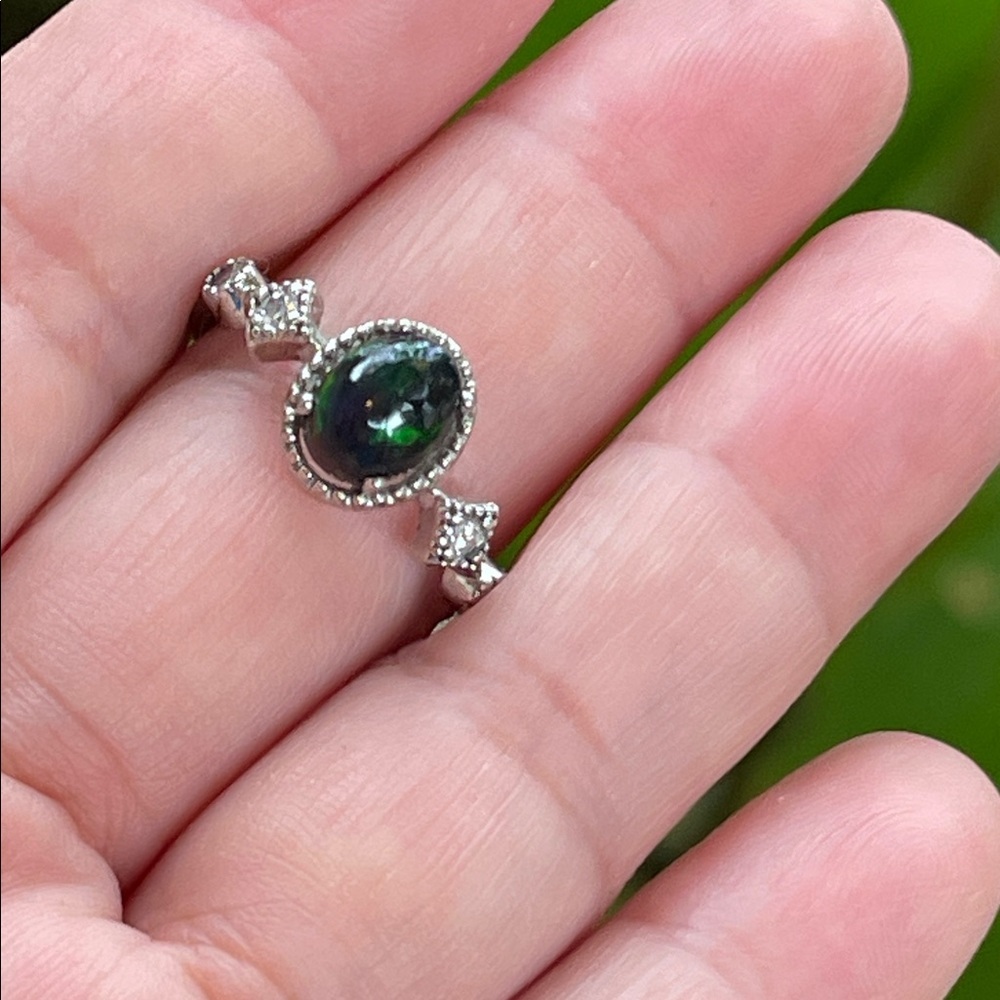 Stunning Natural Black Opal Gemstone in 925 Silver Ring Size 8